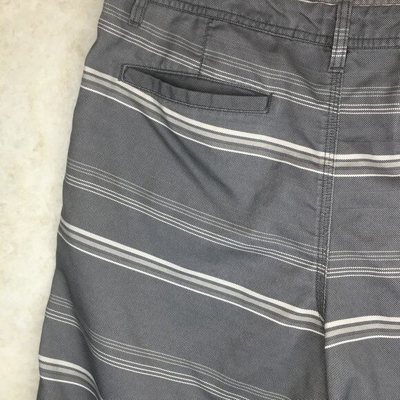 O'Neil Gray Cream Striped Board Shorts Men's Size 36 - Picture 2 of 16